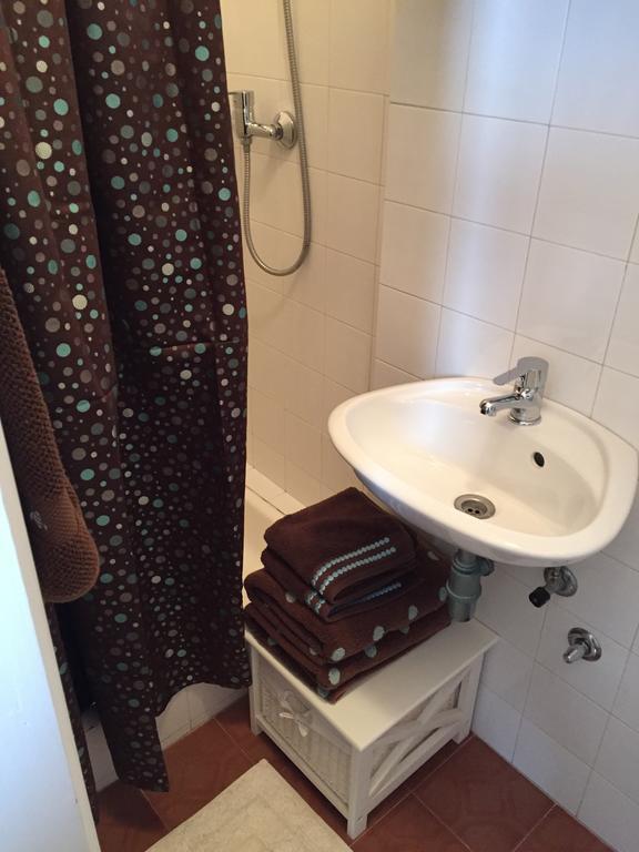 Guest House Punta Grzan 돈제페트레케인 객실 사진