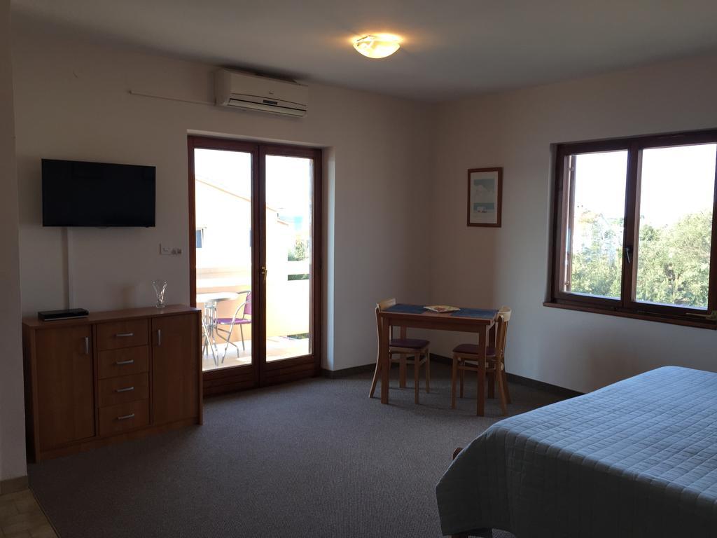 Guest House Punta Grzan 돈제페트레케인 객실 사진