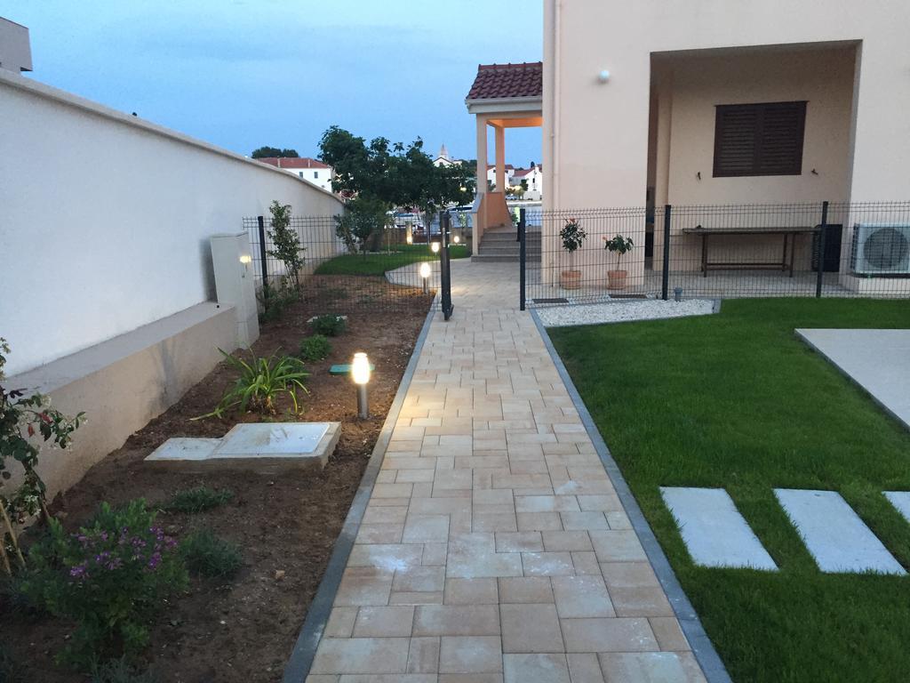 Guest House Punta Grzan 돈제페트레케인 외부 사진