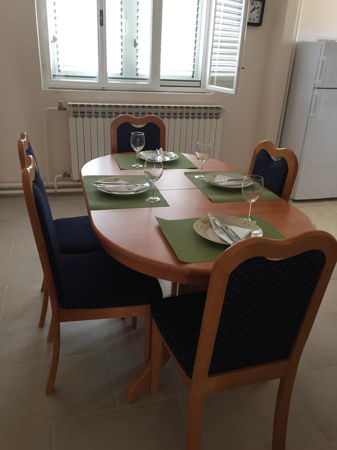 Guest House Punta Grzan 돈제페트레케인 외부 사진